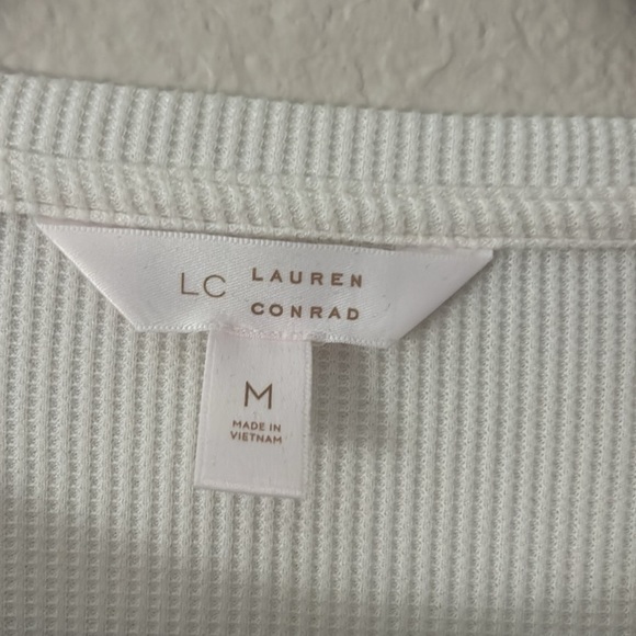 NWOT KOHLS Lauren Conrad ivory ribbed cream top lightweight sweater M - Picture 3 of 6